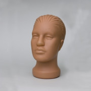 Голова  женская пластиковая